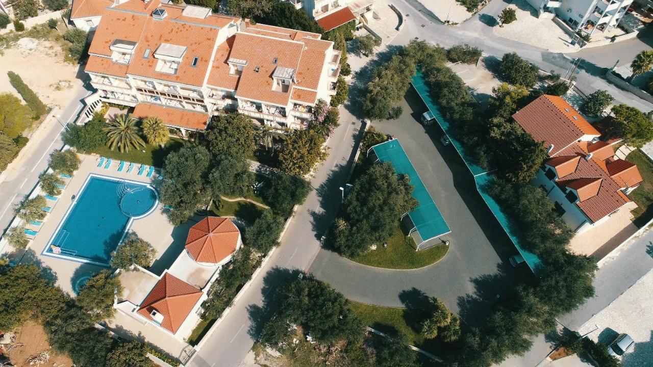 City Pool Apartments Novalja Exterior photo